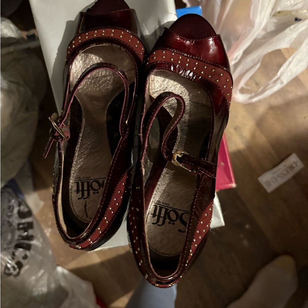 Women's Burgundy Peep Toe Heels